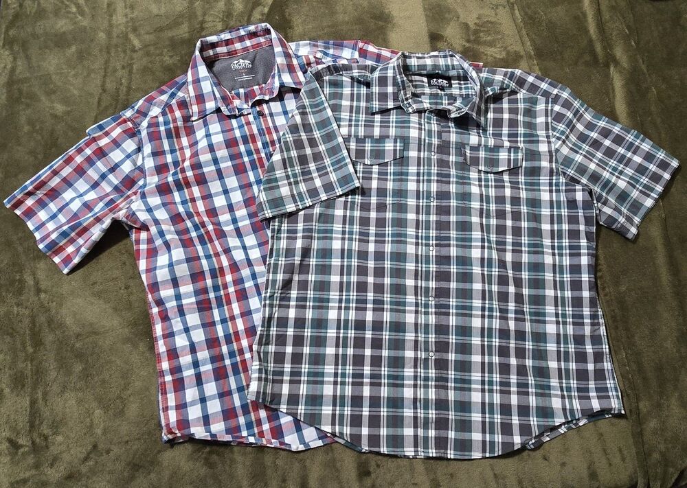 Pacific Outfitters Set of 2 Men's Button Up Short Sleeve Shirts Green Red L